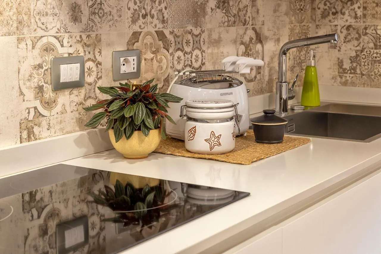 Sardinia Re - White Olive Apartman Alghero